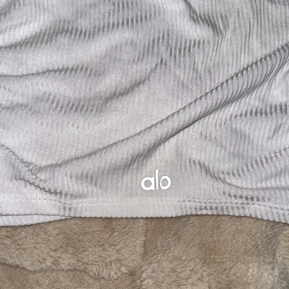 Alo Gather Long Sleeve - Picture 8 of 8